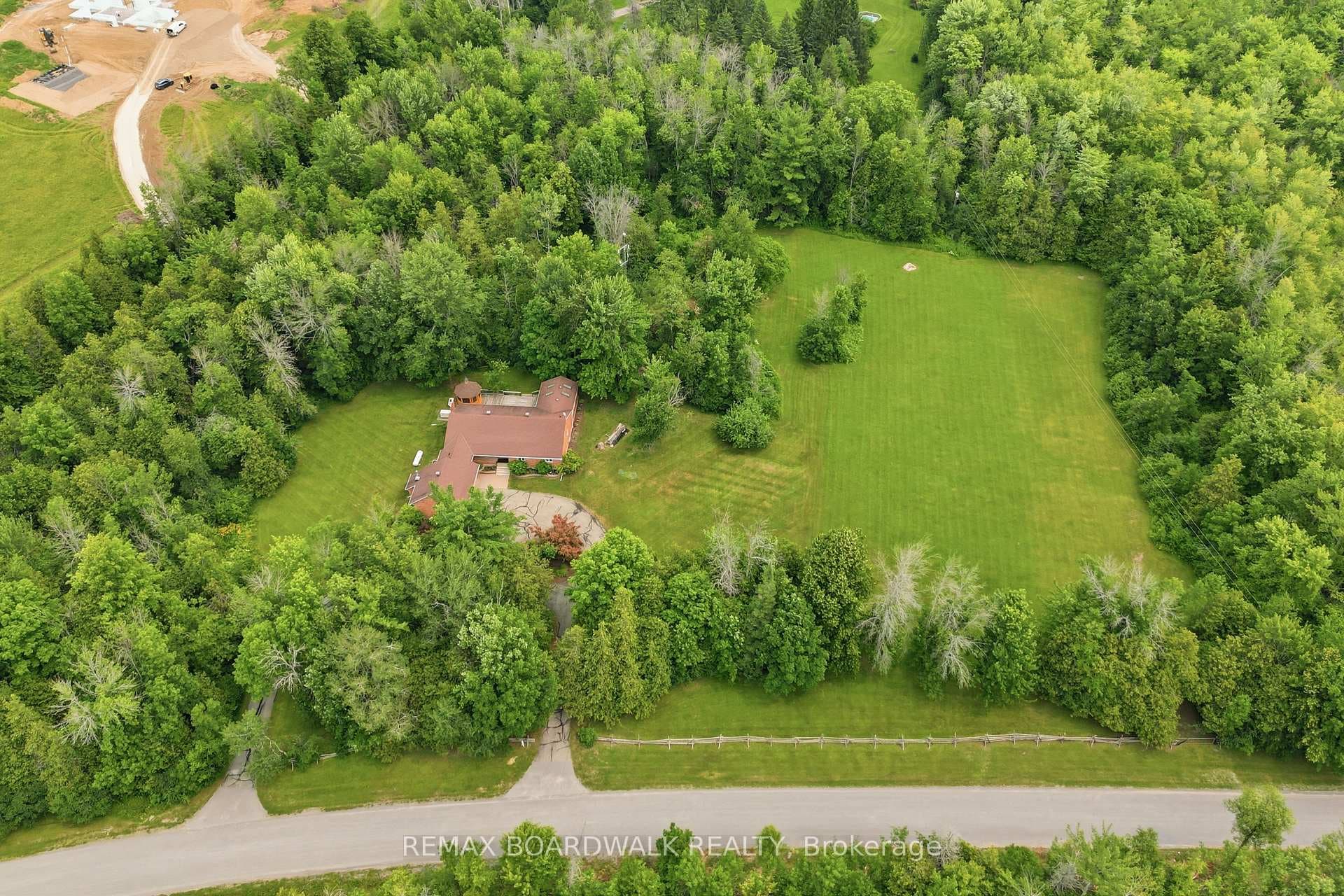 398 Mccann Road photo 42