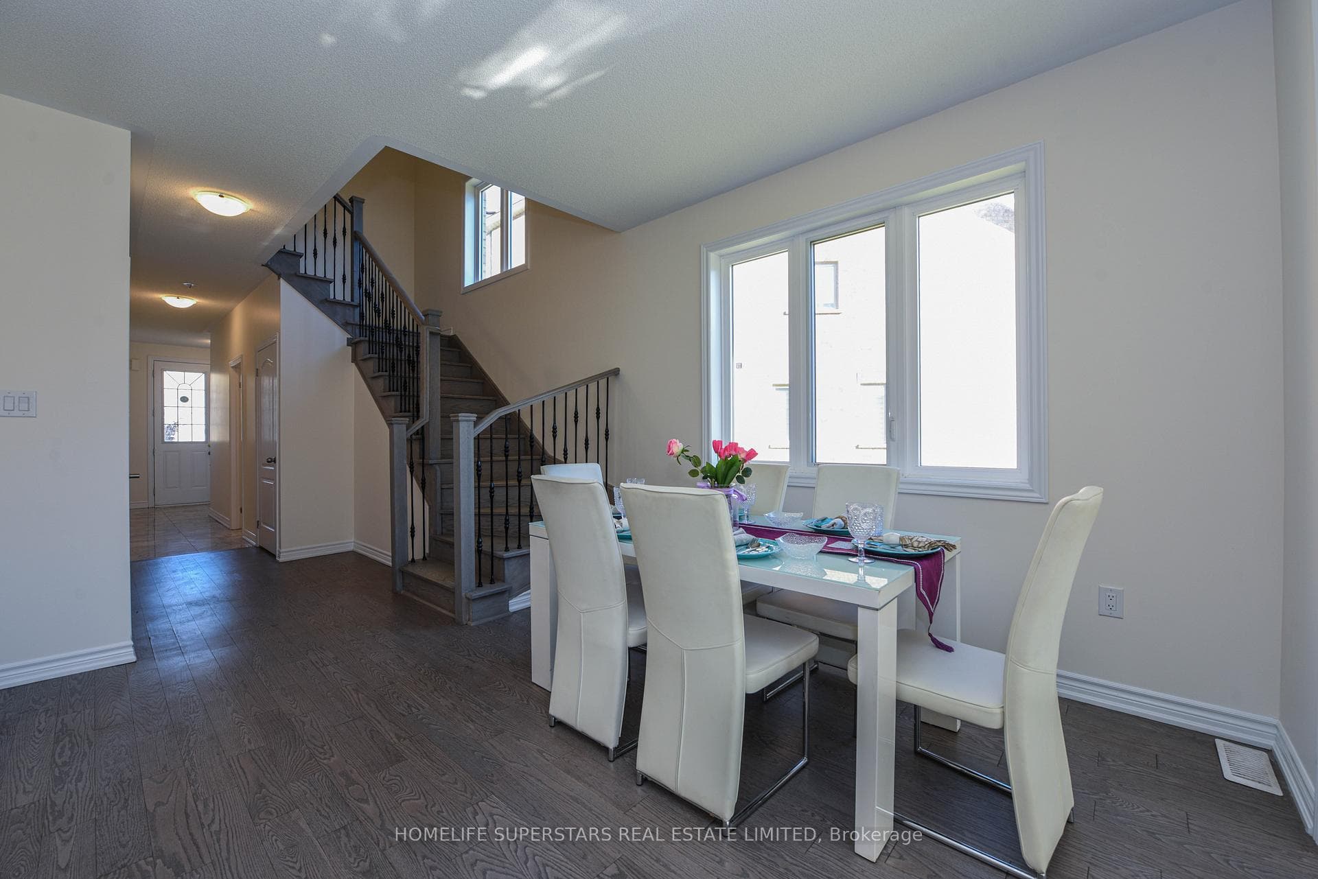10 Hashmi Place photo 6