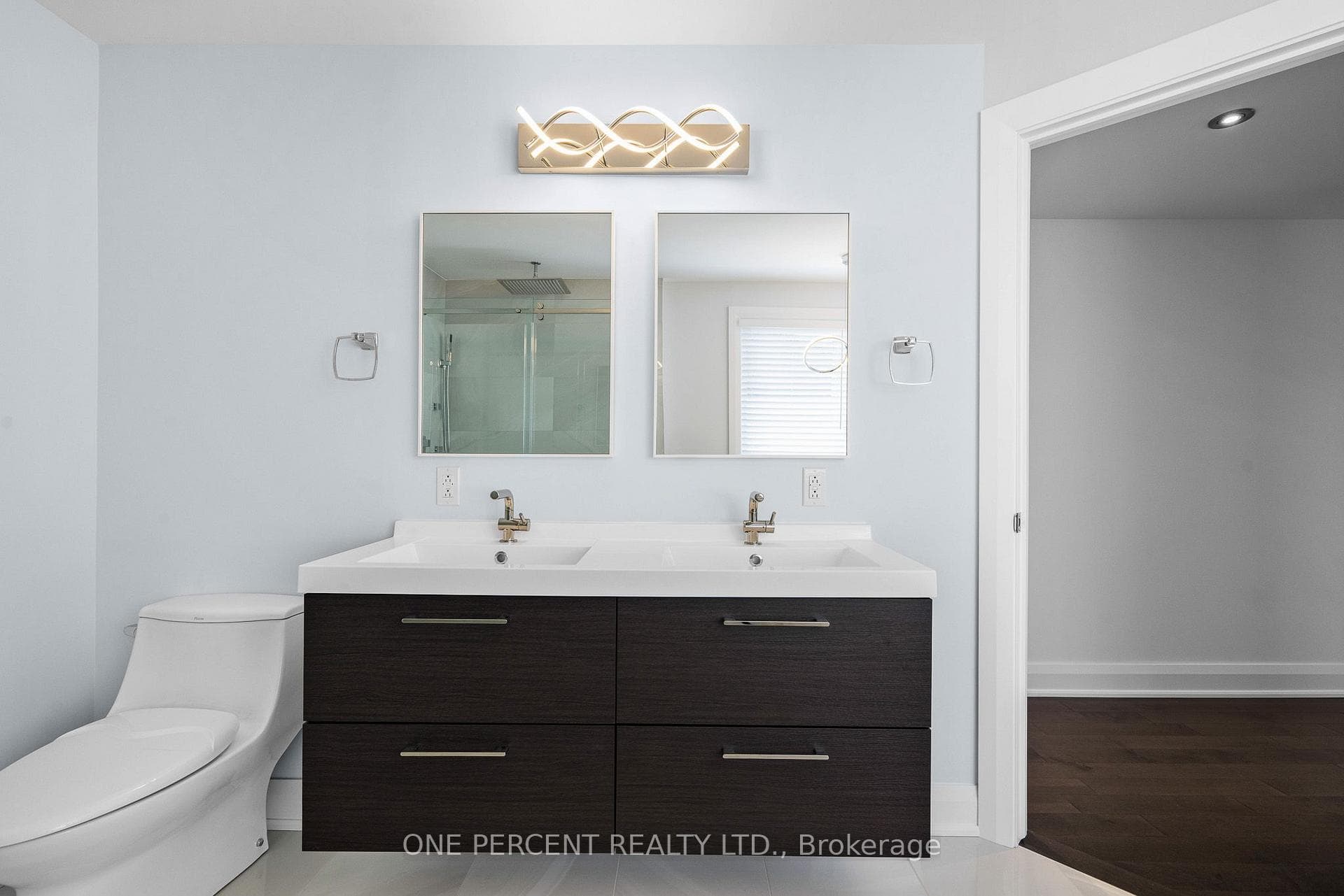 Ensuite