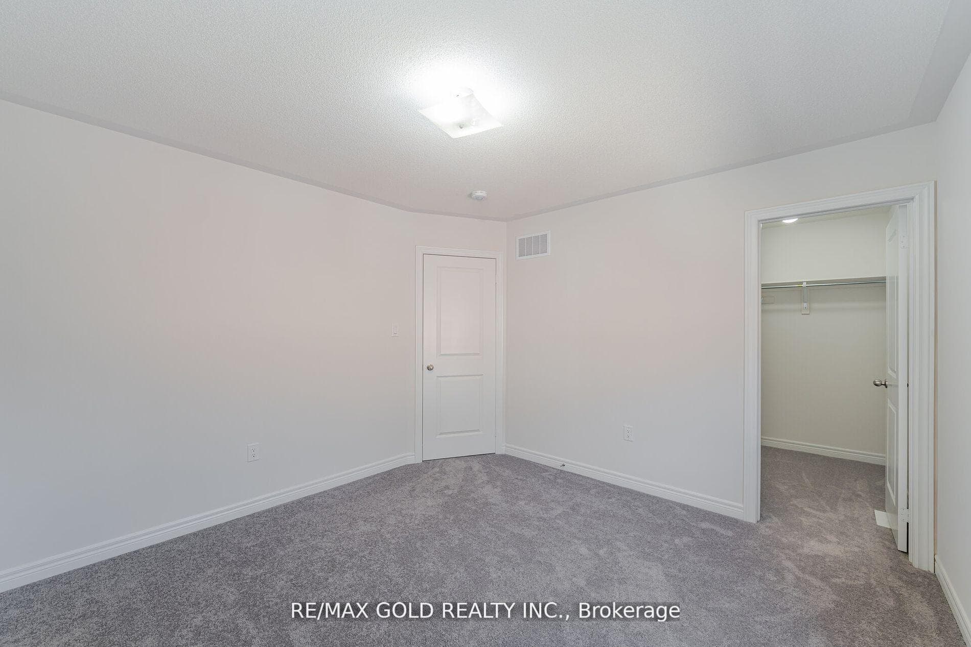 210 Chippewa Avenue photo 31