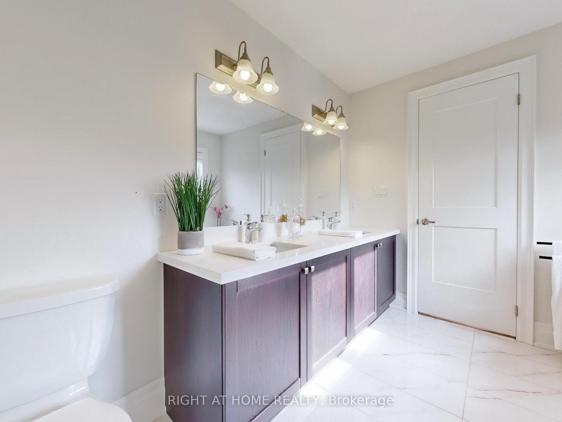 42 Albert Christie Street photo 26