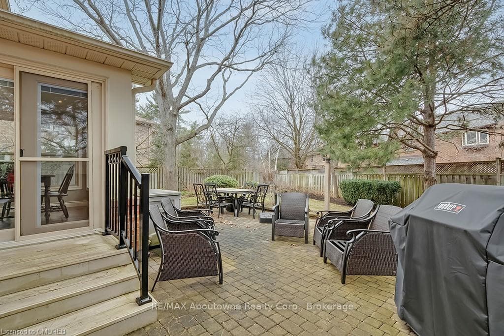 1099 OAKERY WOODS Place photo 43