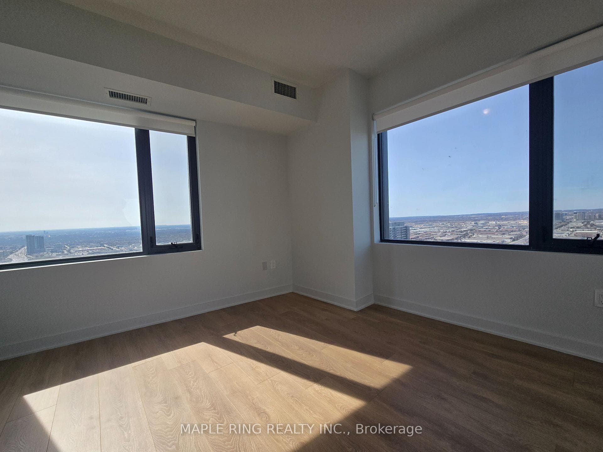 2920 Highway 7 Road Unit 4008 photo 2