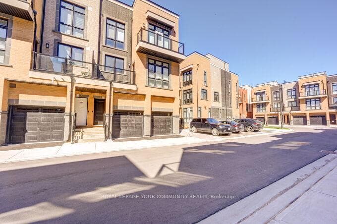 8 Sayers Lane Unit 7 photo 3