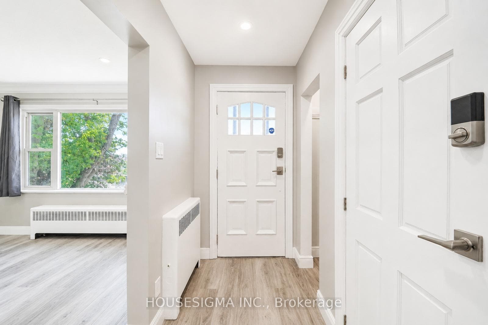 122 Chadburn Street photo 7