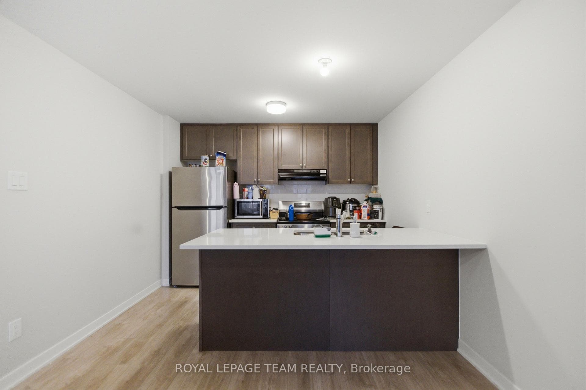 918 Parnian Private photo 8
