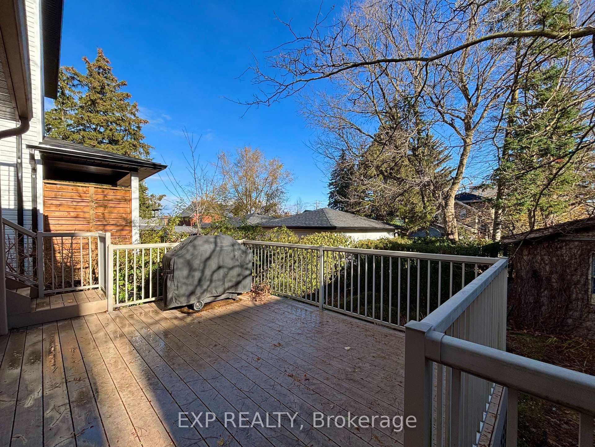 34 Menno Street photo 40