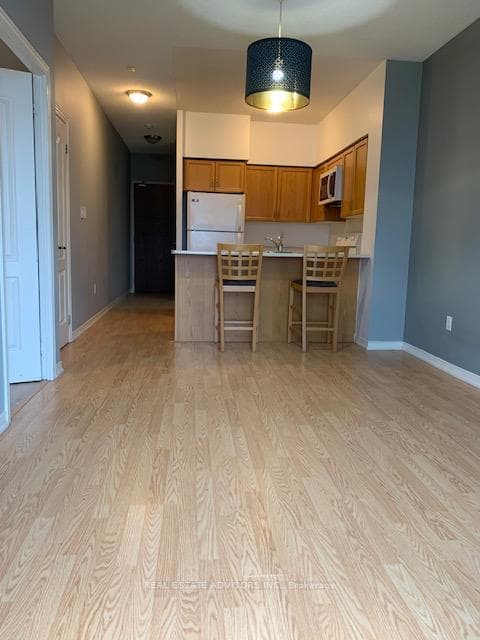 2772 Keele Street Unit 1001 photo 12