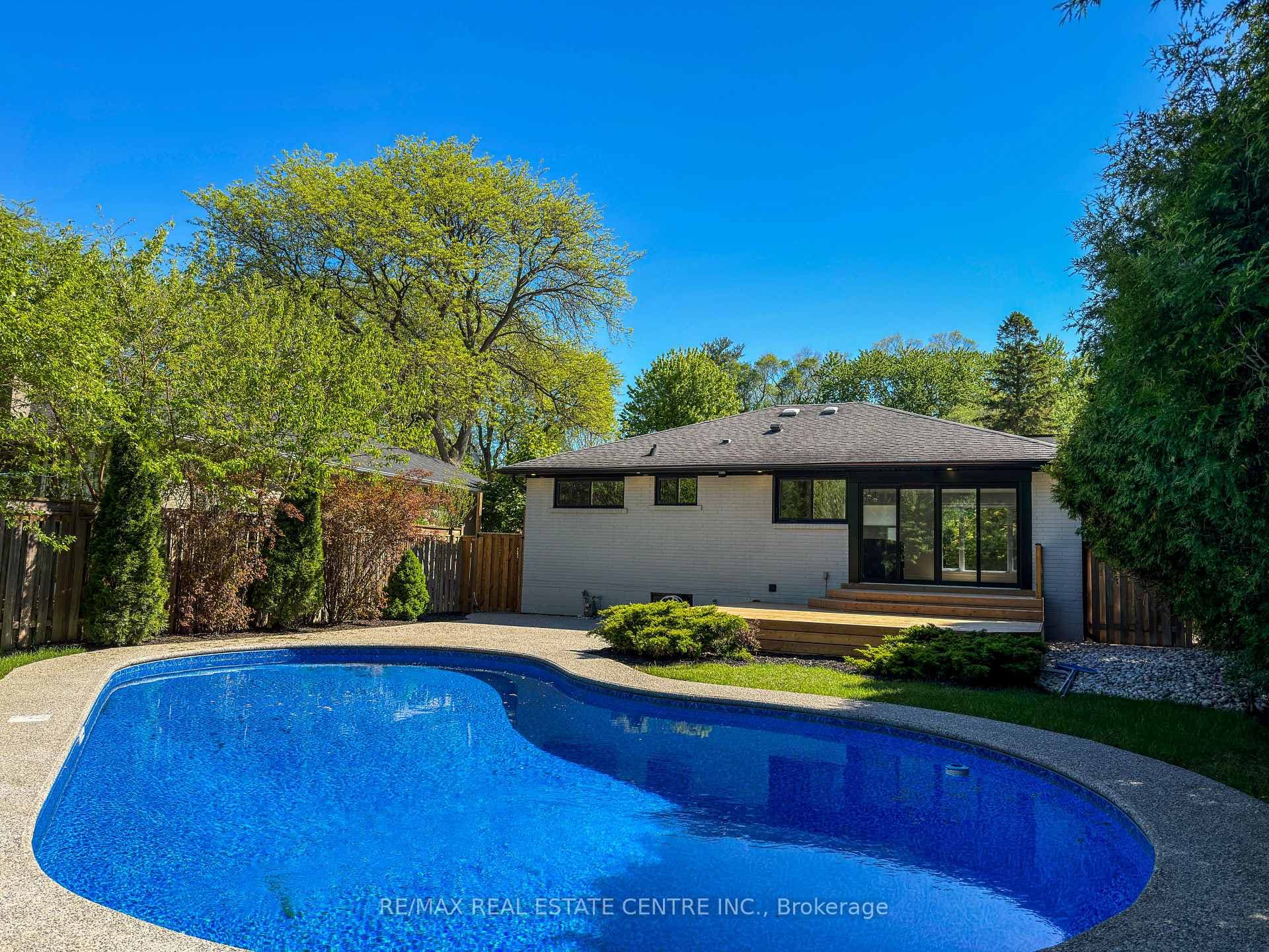446 Willis Drive photo 29