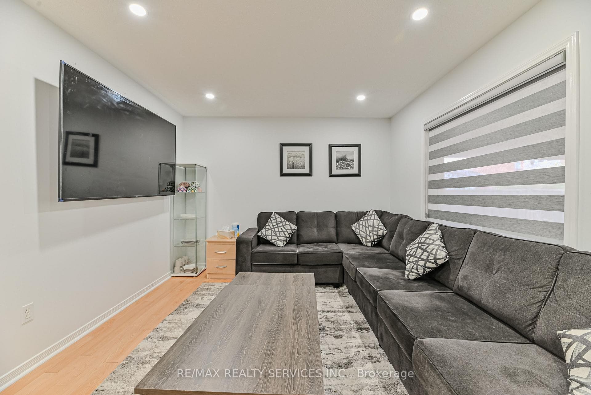 175 Toba Crescent photo 12