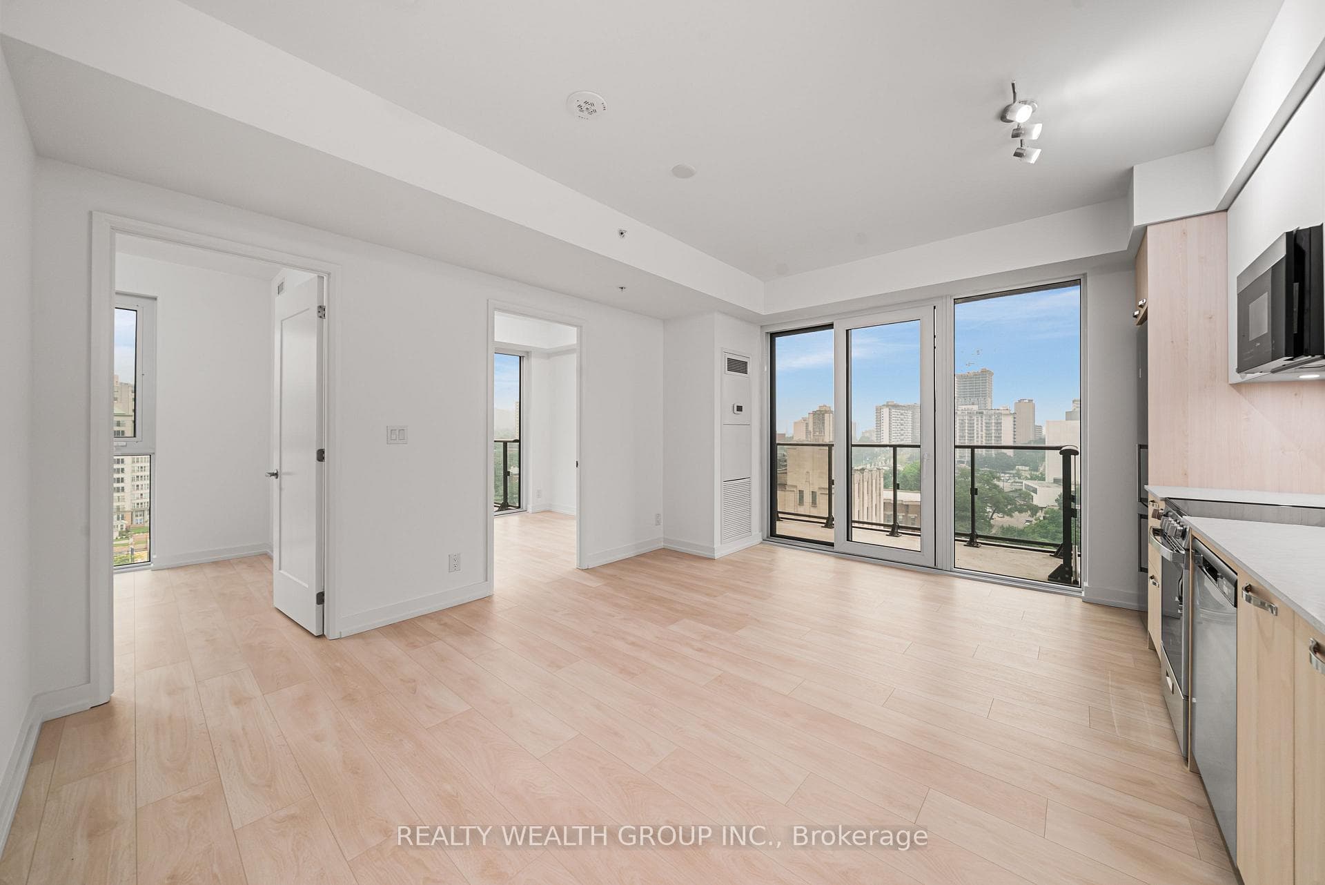 75 James Street Unit 1224 photo 2