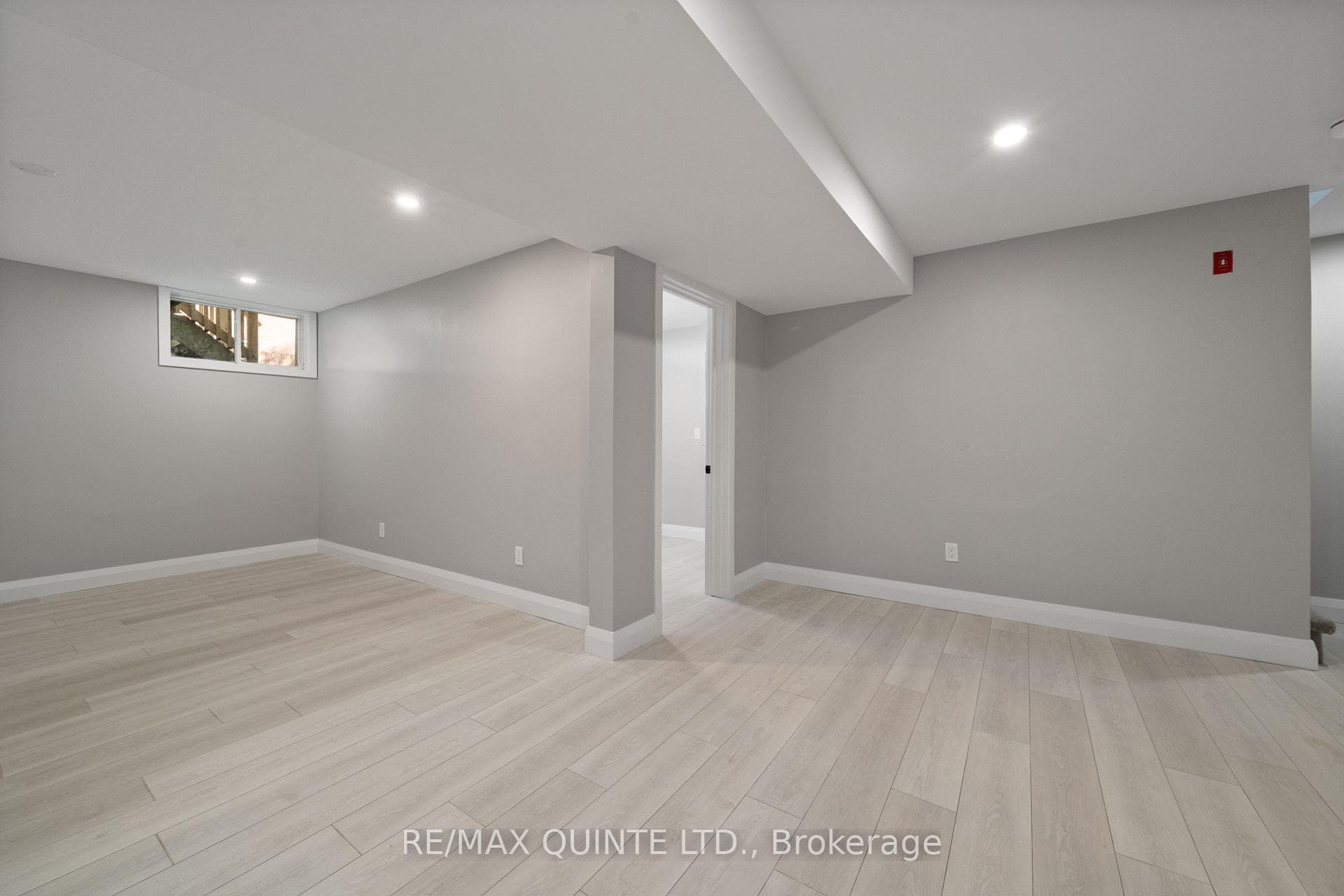 92 Victoria Avenue photo 24