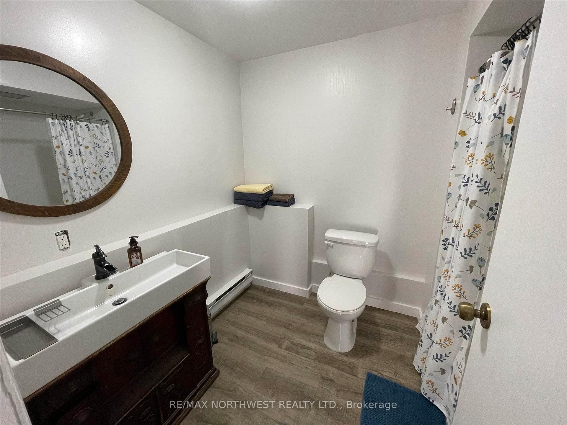 111 Leach Road photo 11
