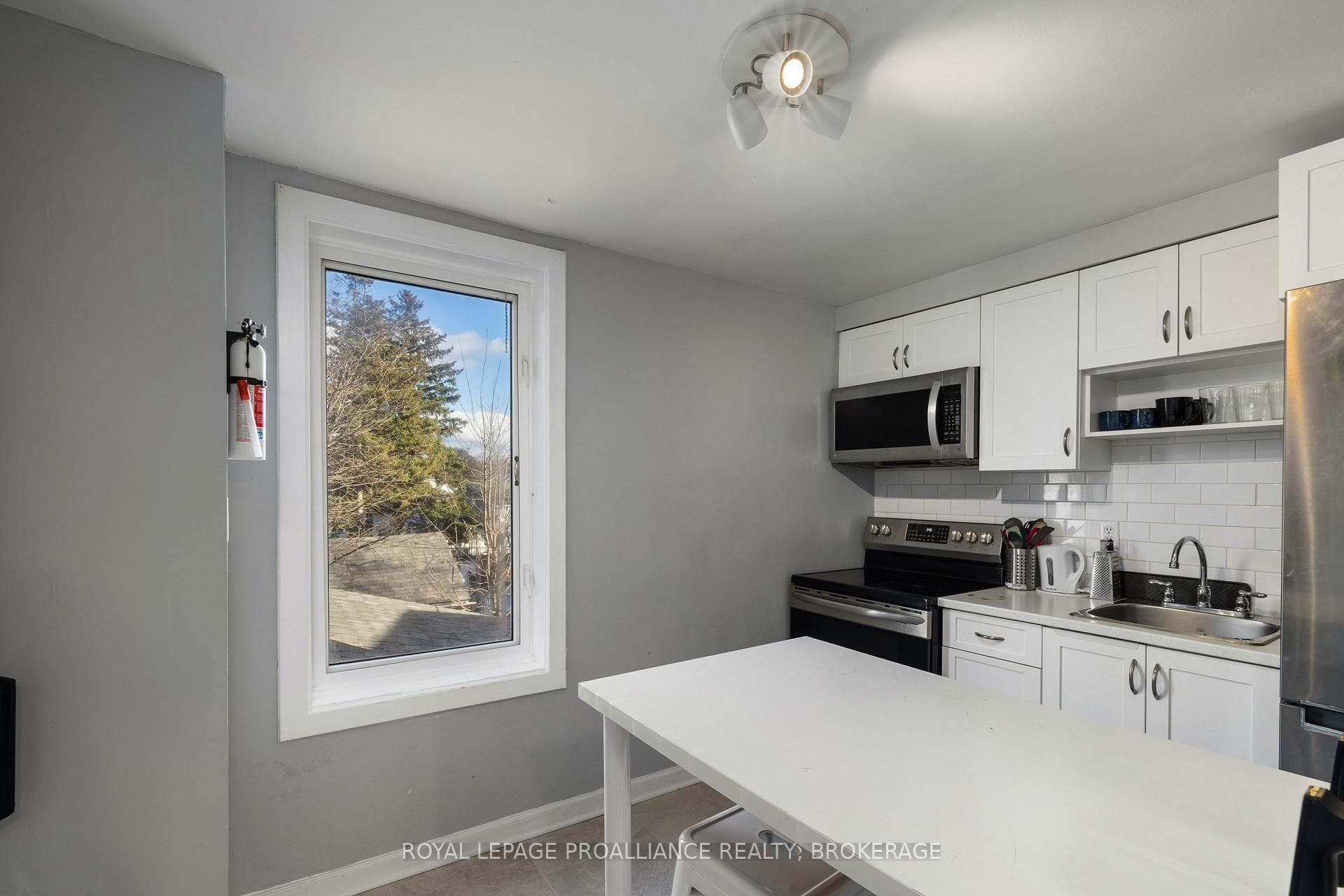 upper unit kitchen