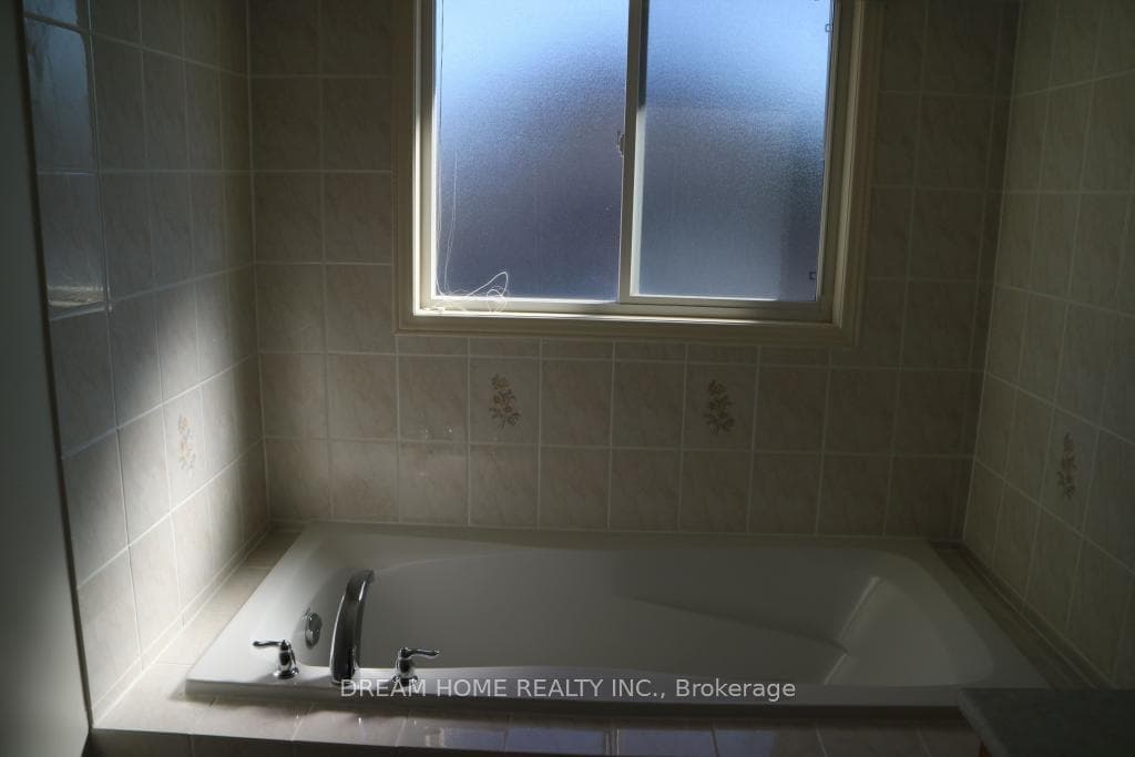 53 Charles Sturdy Road photo 5