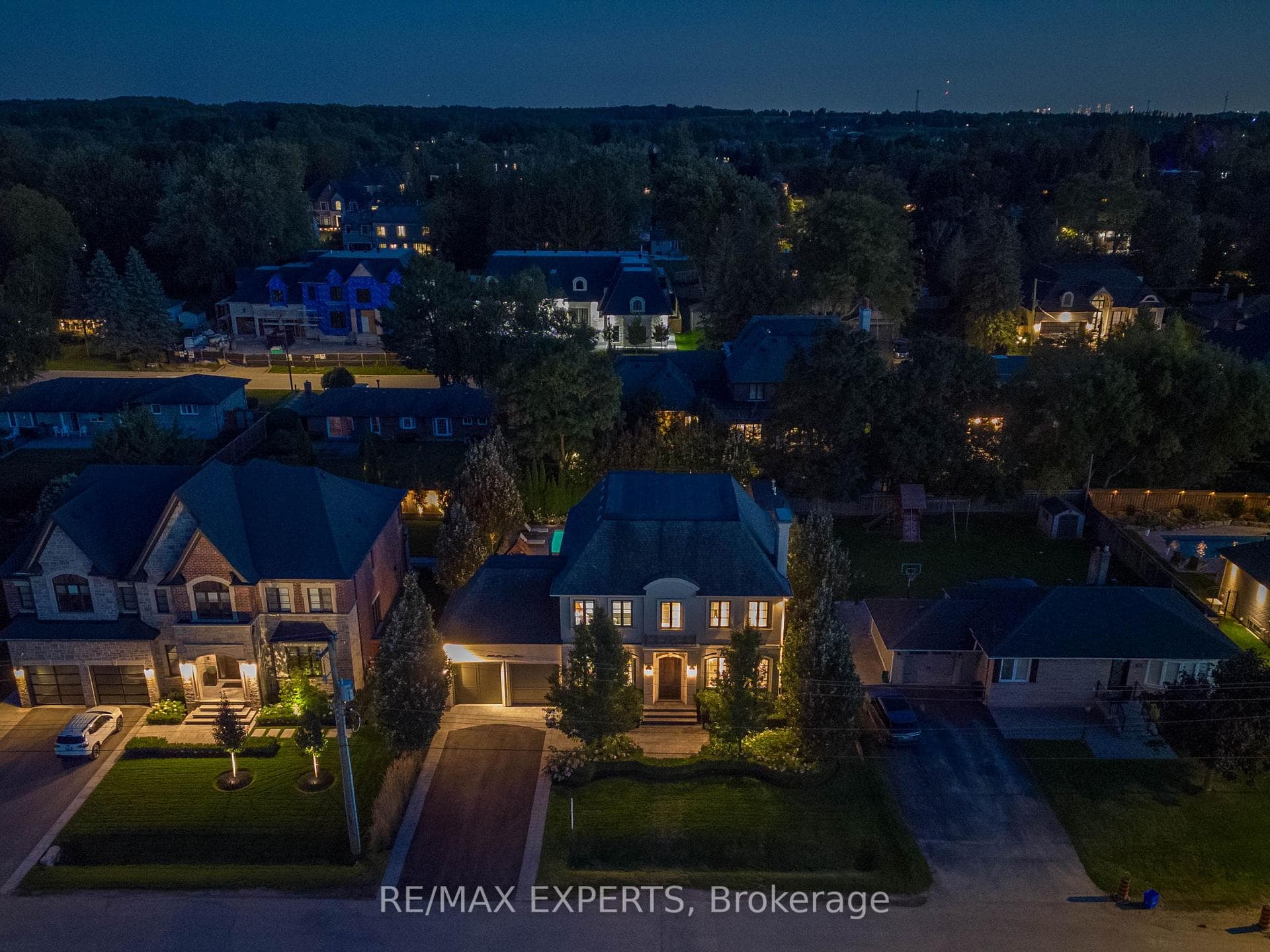 181 Kingslynn Drive photo 34