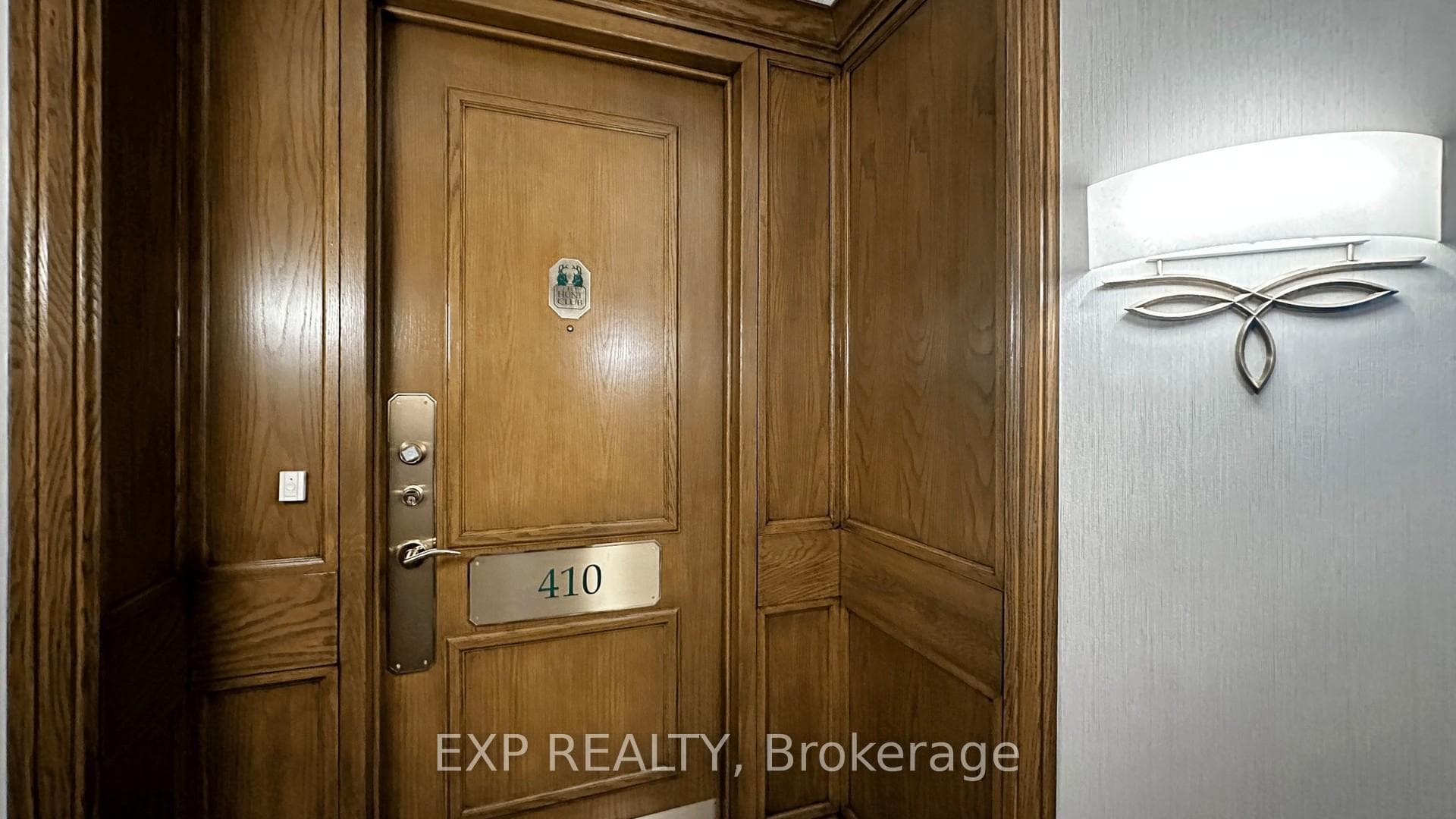 610 Bullock Drive Unit 410 photo 4