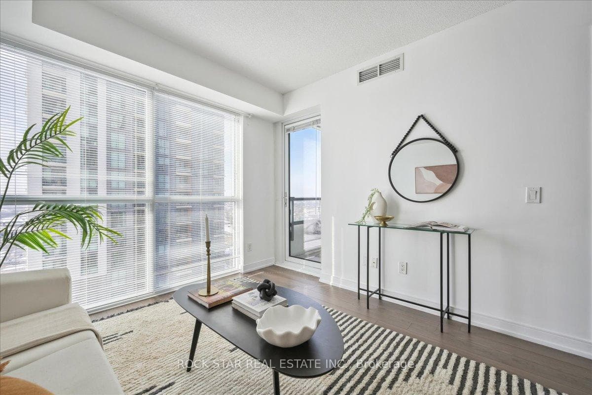 20 Thomas Riley Road Unit 1510 photo 18