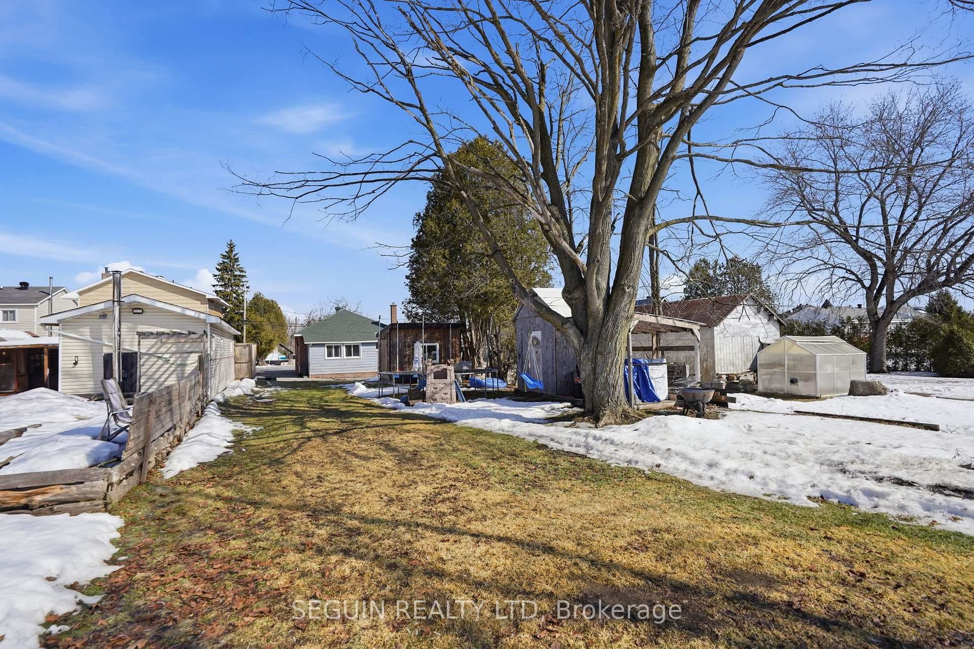 1932 Principale Street photo 8