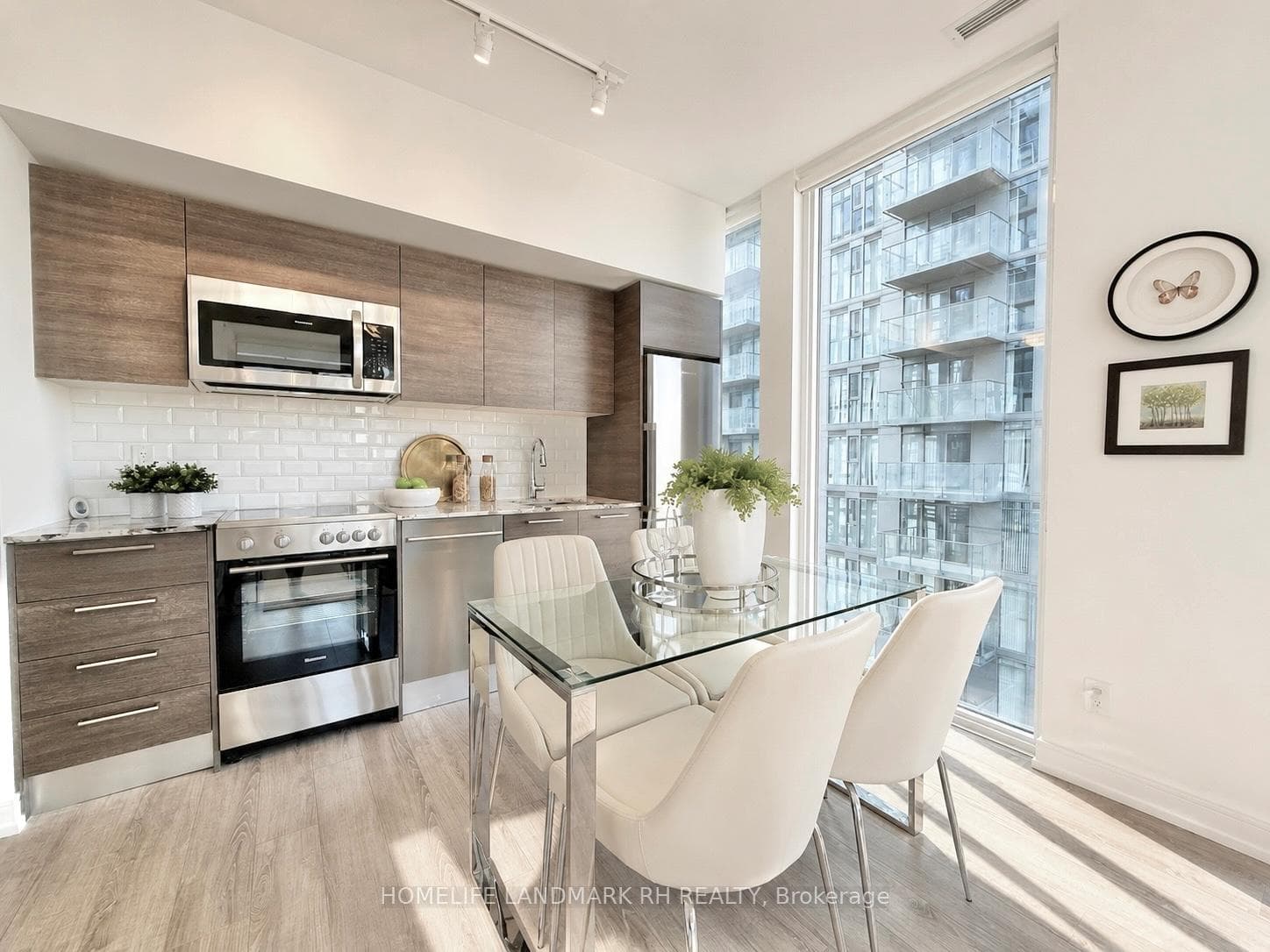 28 Wellesley Street Unit 1004 photo 6