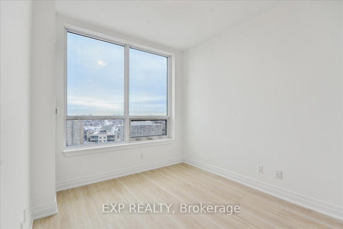 30 Elm Drive Unit 2003 photo 14