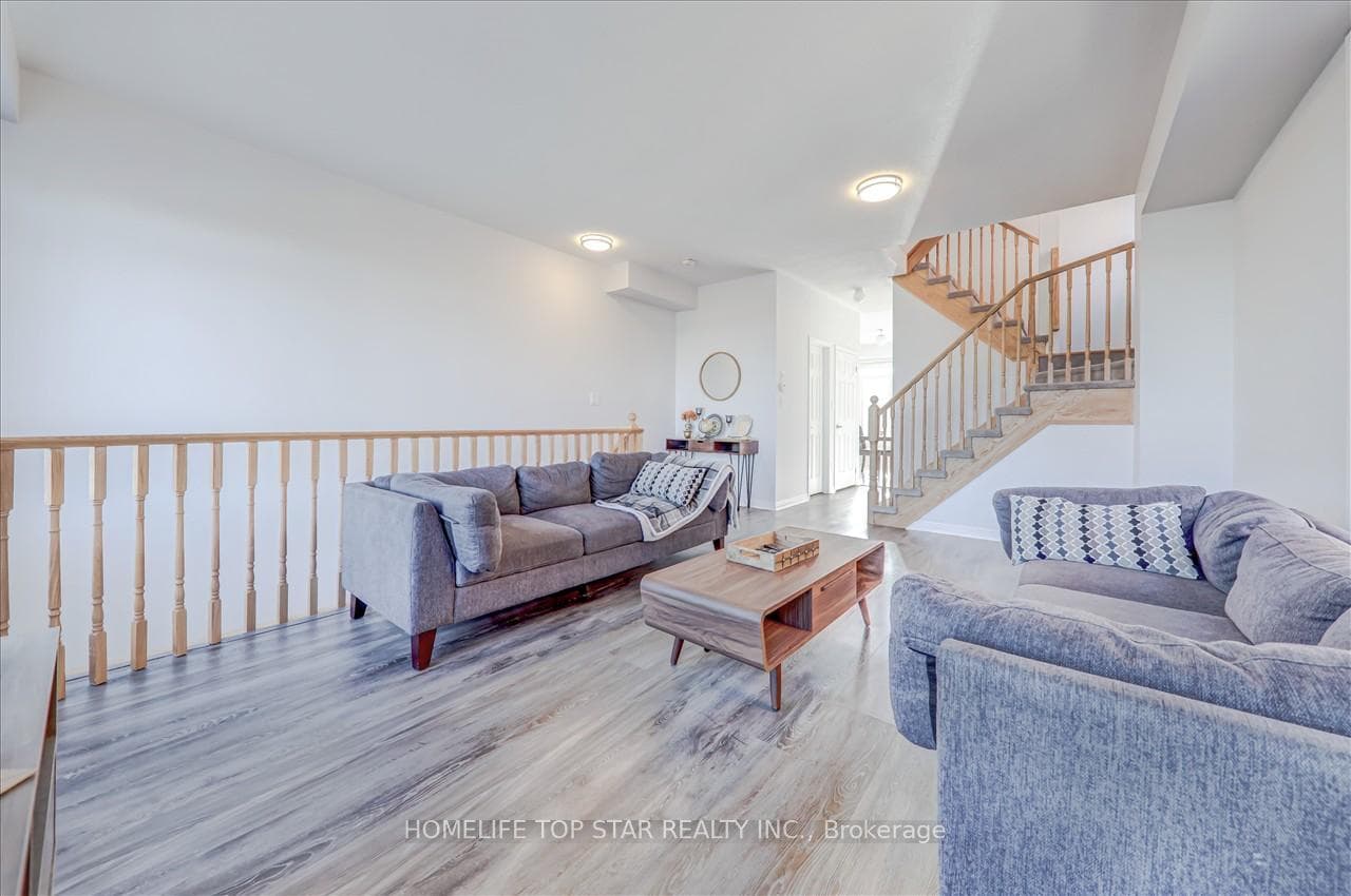 68 Harwood Avenue photo 37