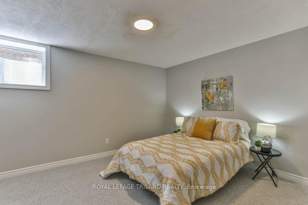 16 PINEHURST Drive photo 33