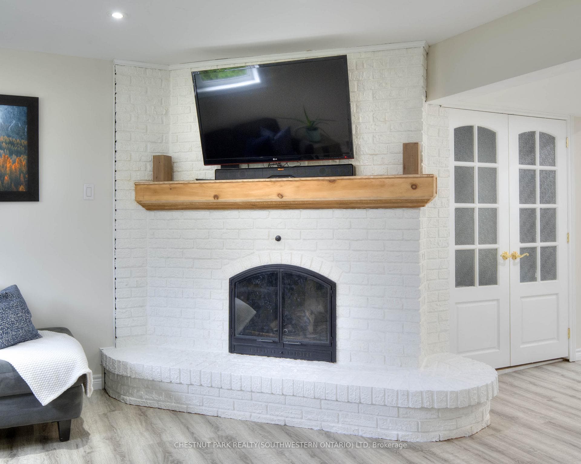 482 Franklin Street photo 32