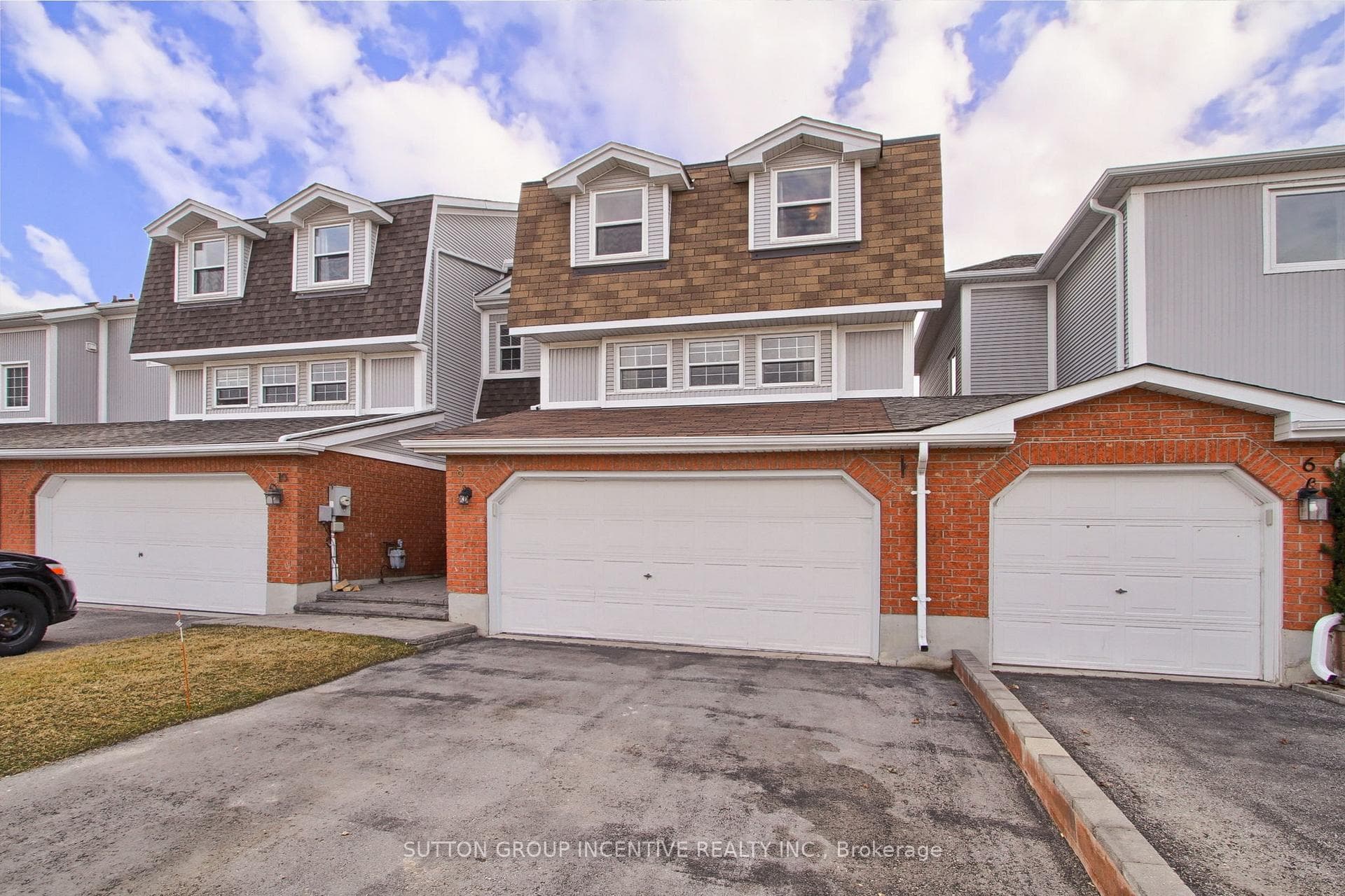 8 Wrendale Crescent photo 33