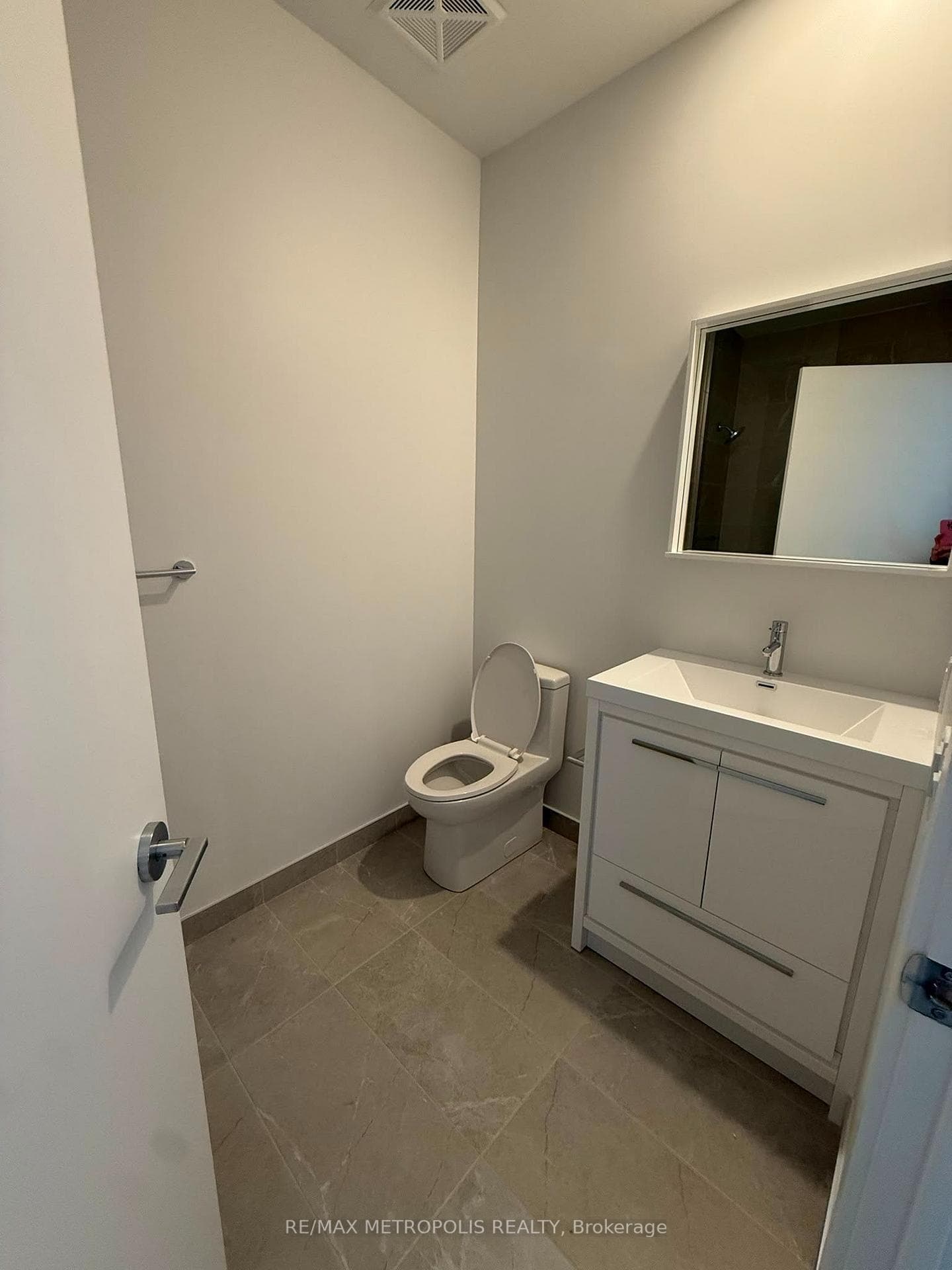 21 Meadowvale Road Unit 220 photo 11