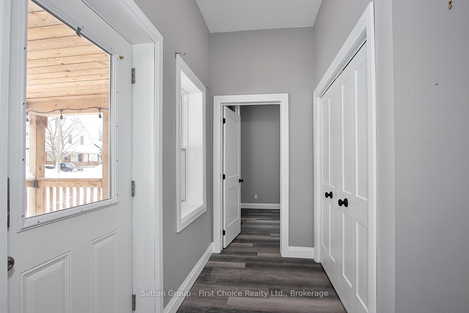 118 Well Street photo 5