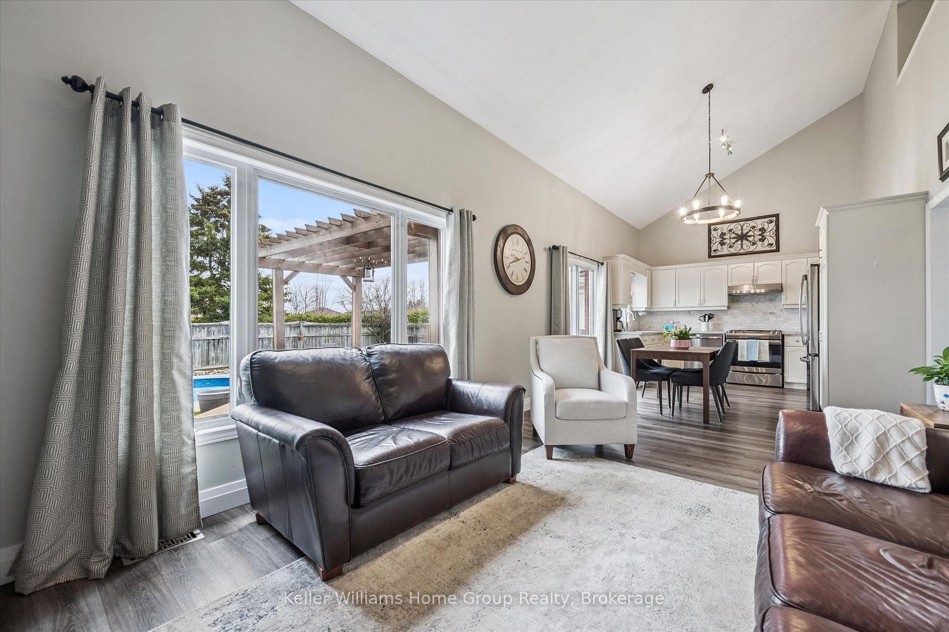 770 St David Street photo 20