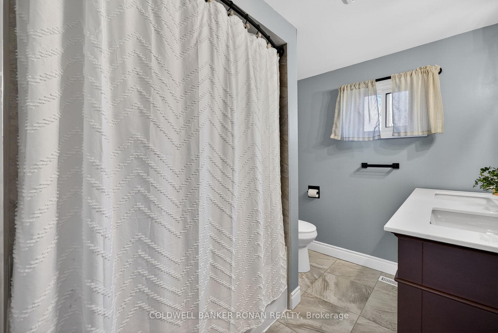148 Tupper Street photo 27