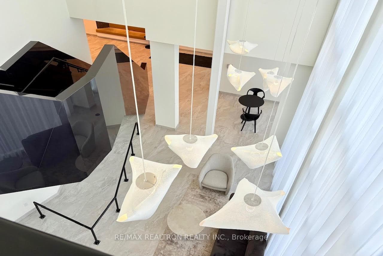 6 David Eyer Road Unit PH915 photo 31