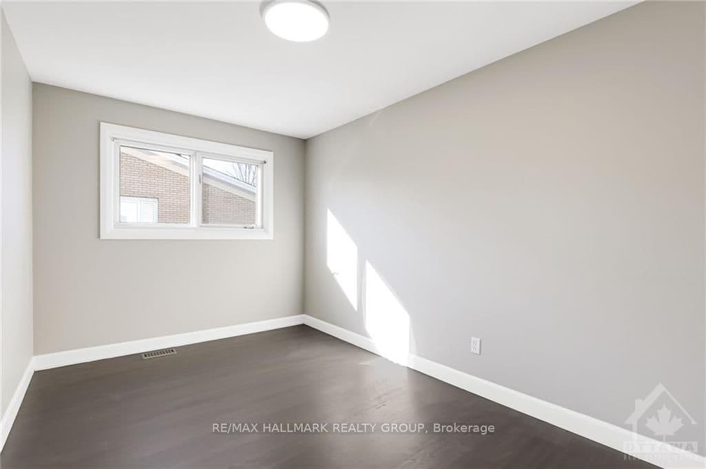 1347 ERINDALE Drive photo 15