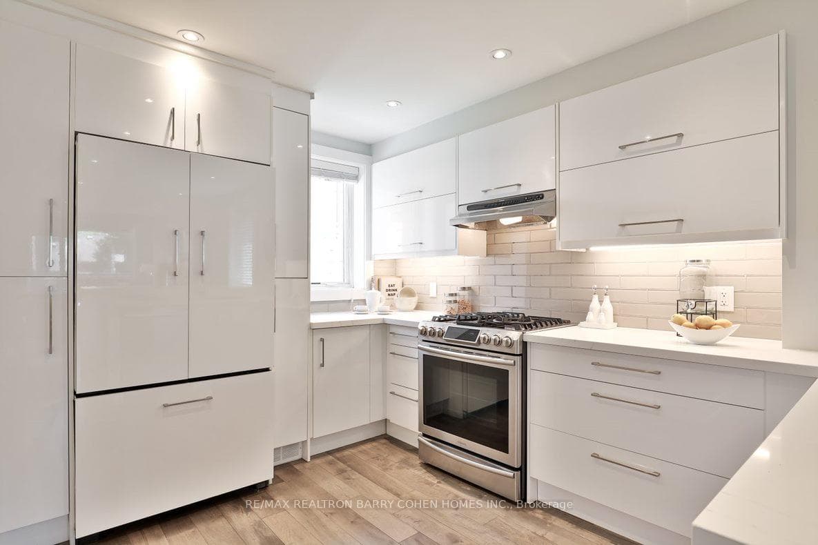 365 Harvie Avenue photo 11