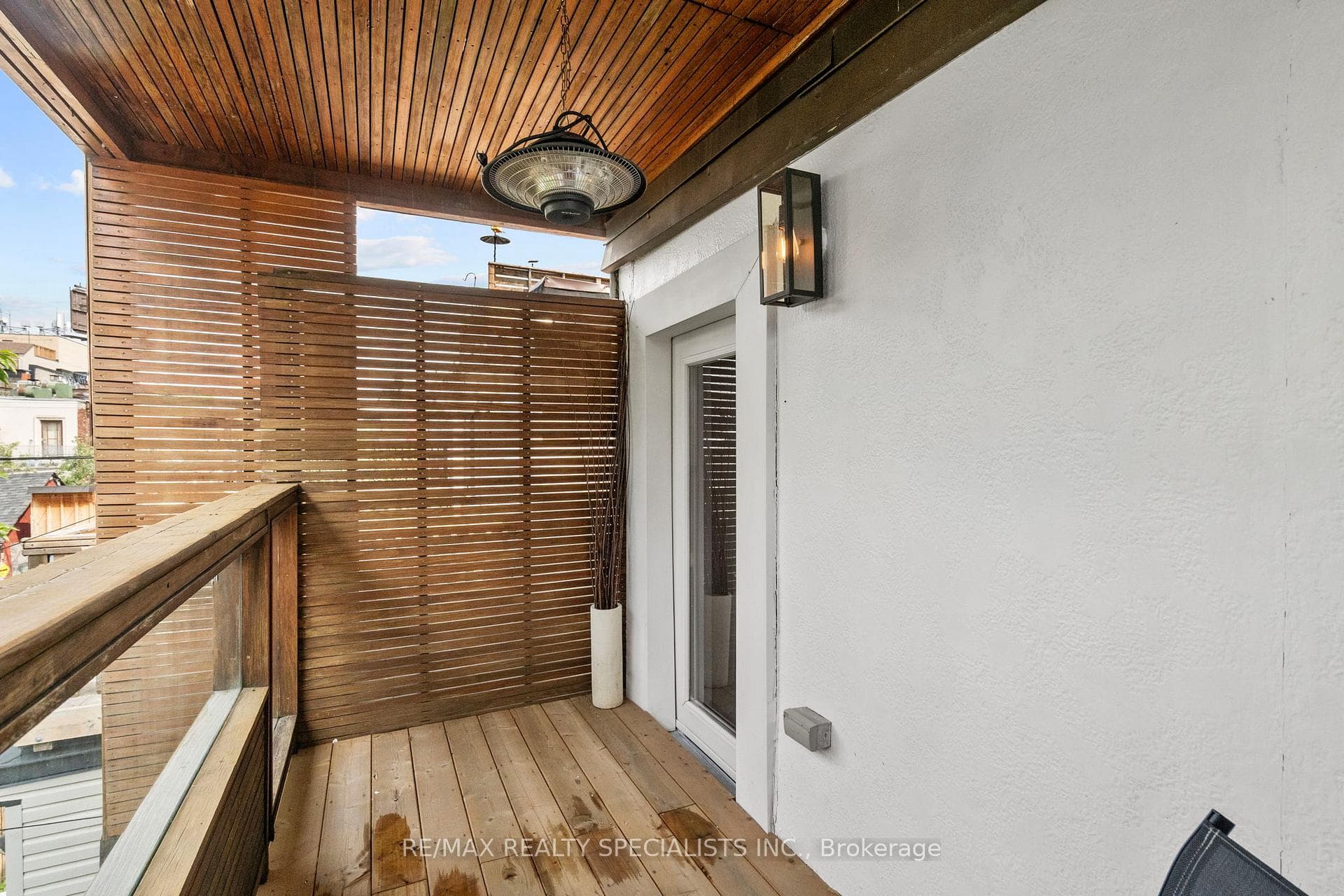418 Ossington Avenue photo 29