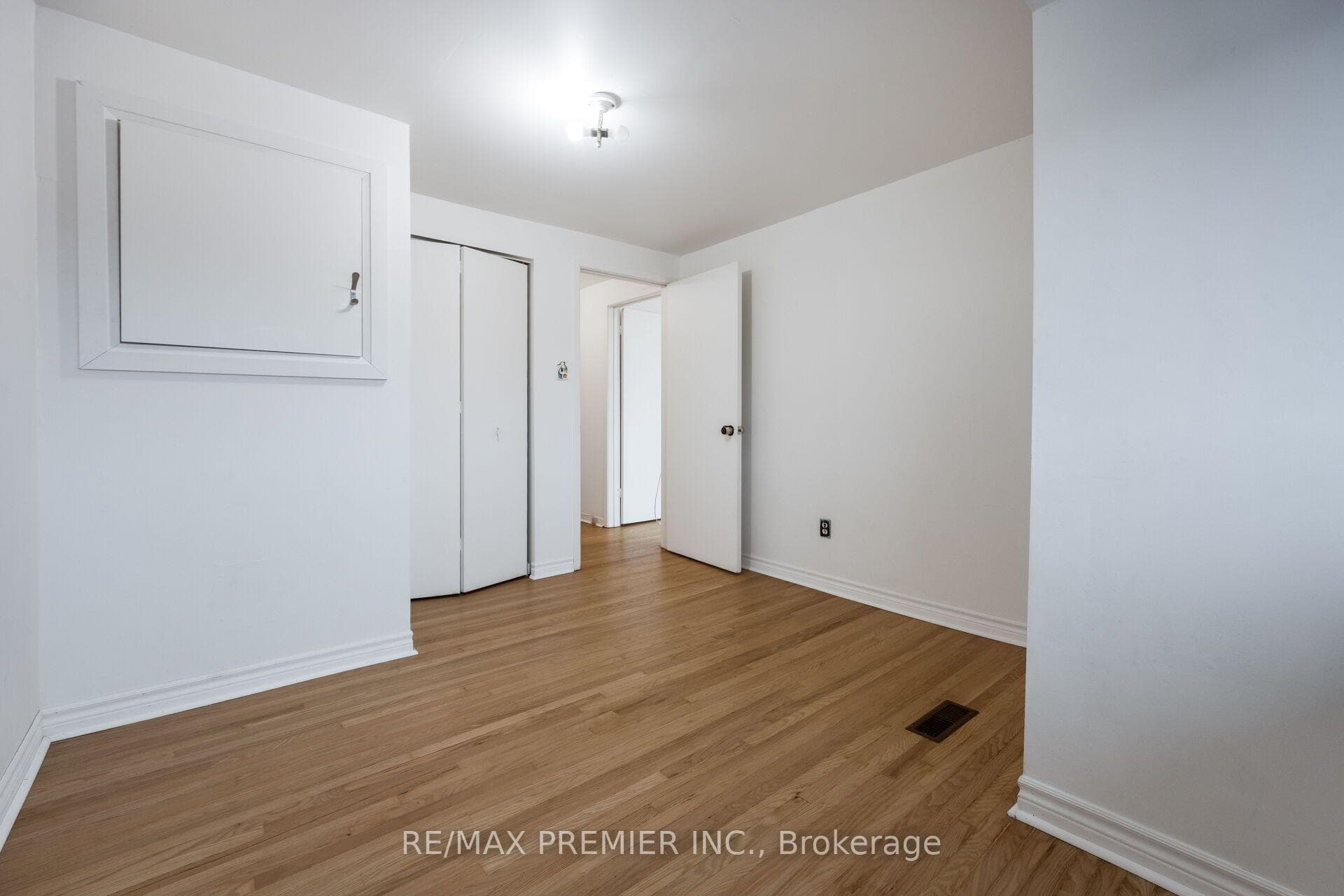 248 John Garland Boulevard Unit 82 photo 25