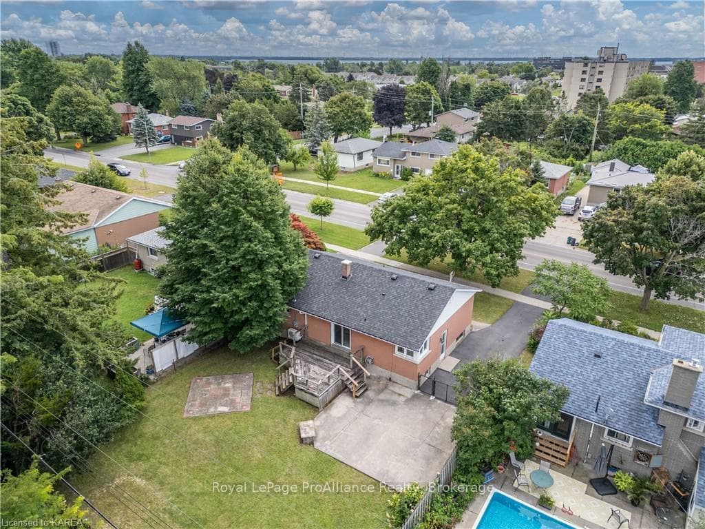 1227 JOHNSON Street photo 45