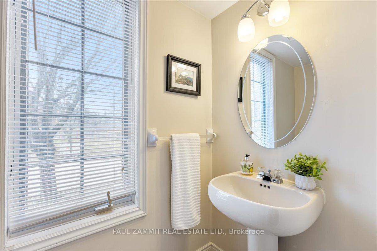 1 Wetherby Circle photo 13