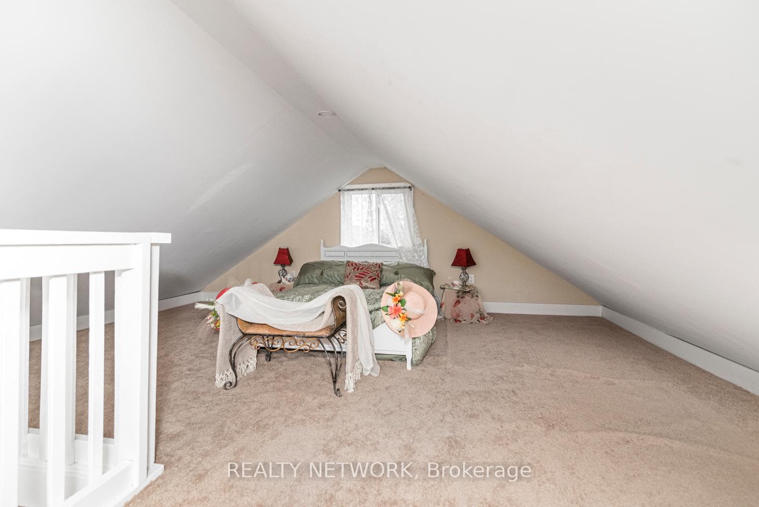 30 Mcalpine Avenue photo 29