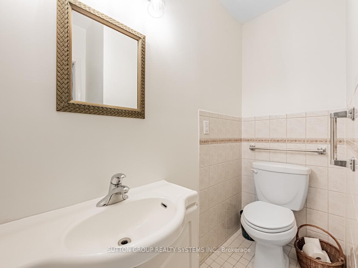 102 Paulart Drive photo 18