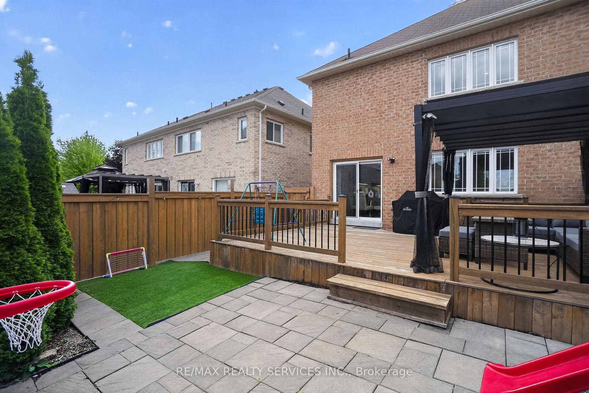 92 Snowling Drive photo 36