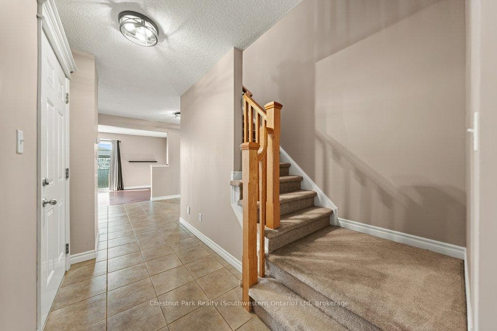 274 SEVERN Drive photo 4