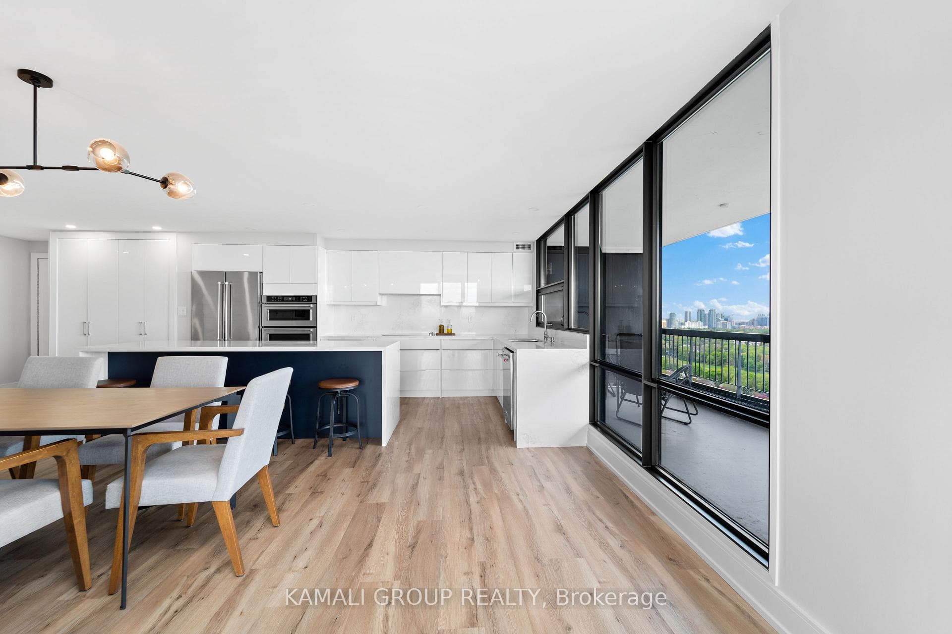 135 Antibes Drive Unit PH4 photo 18