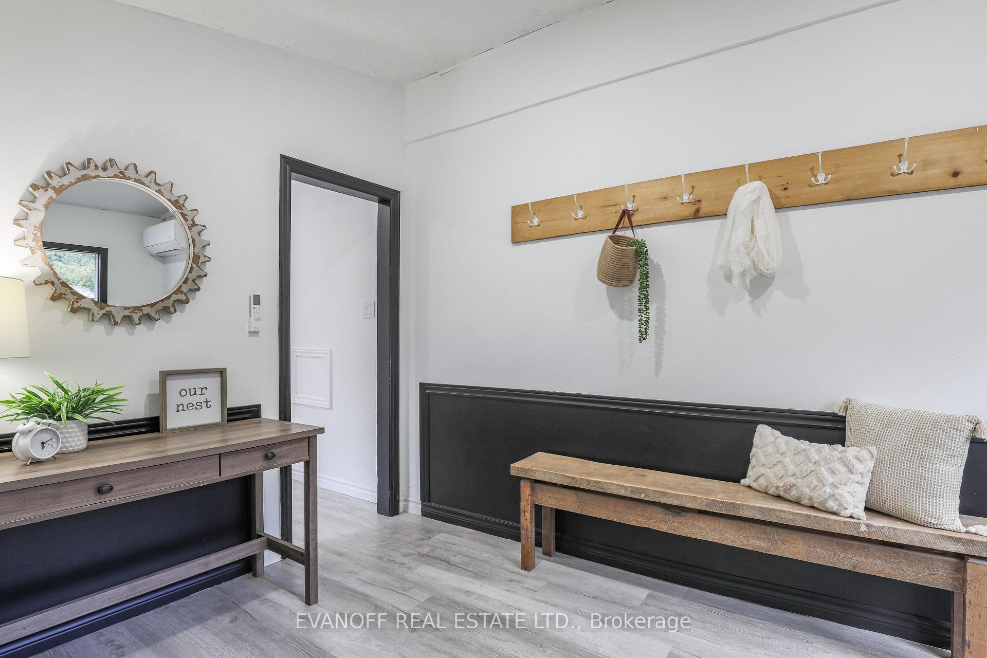 Spacious mud room