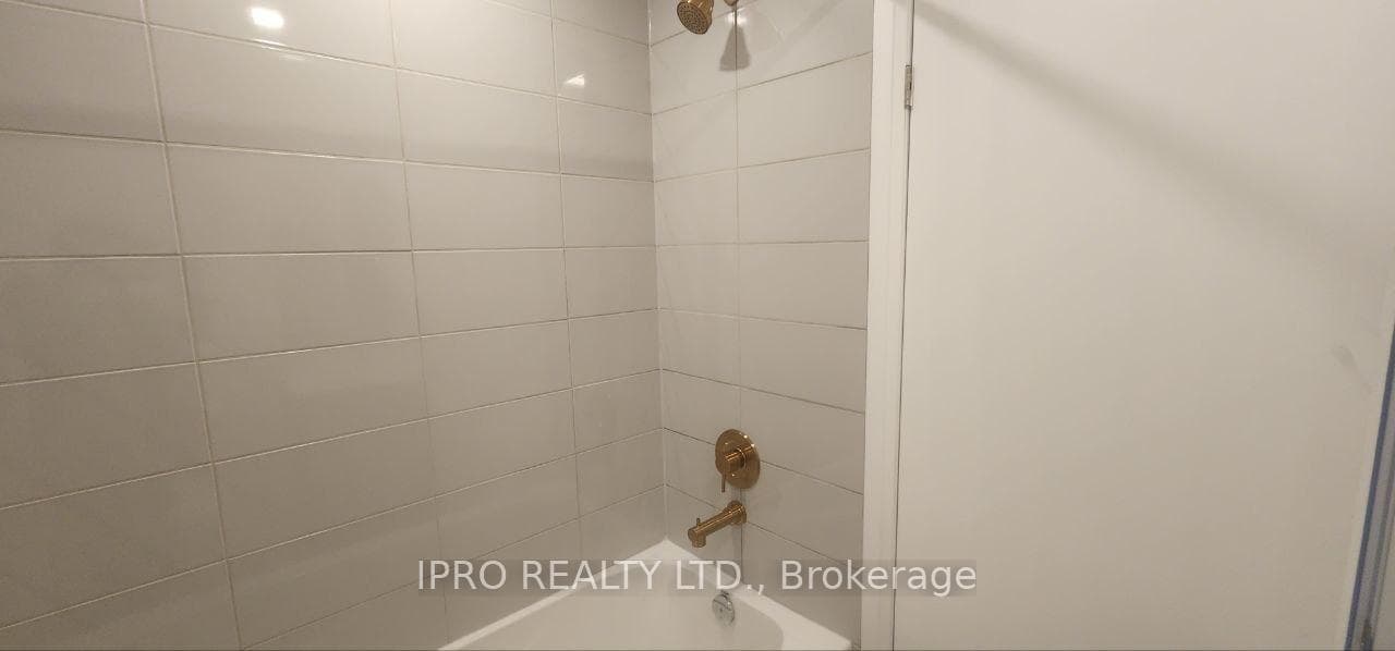 41 Persica Street Unit upper photo 3