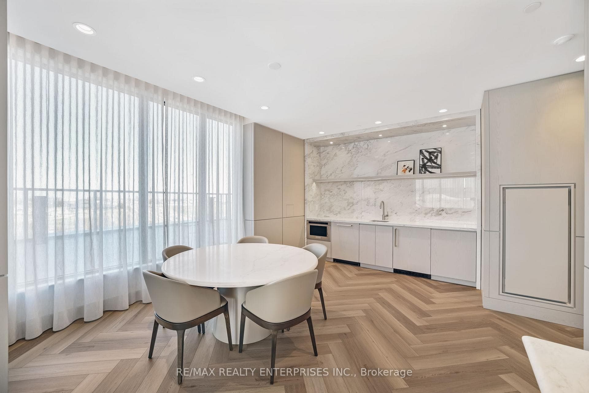 Party Room, With Walkout Outdoor Rooftop Terrace