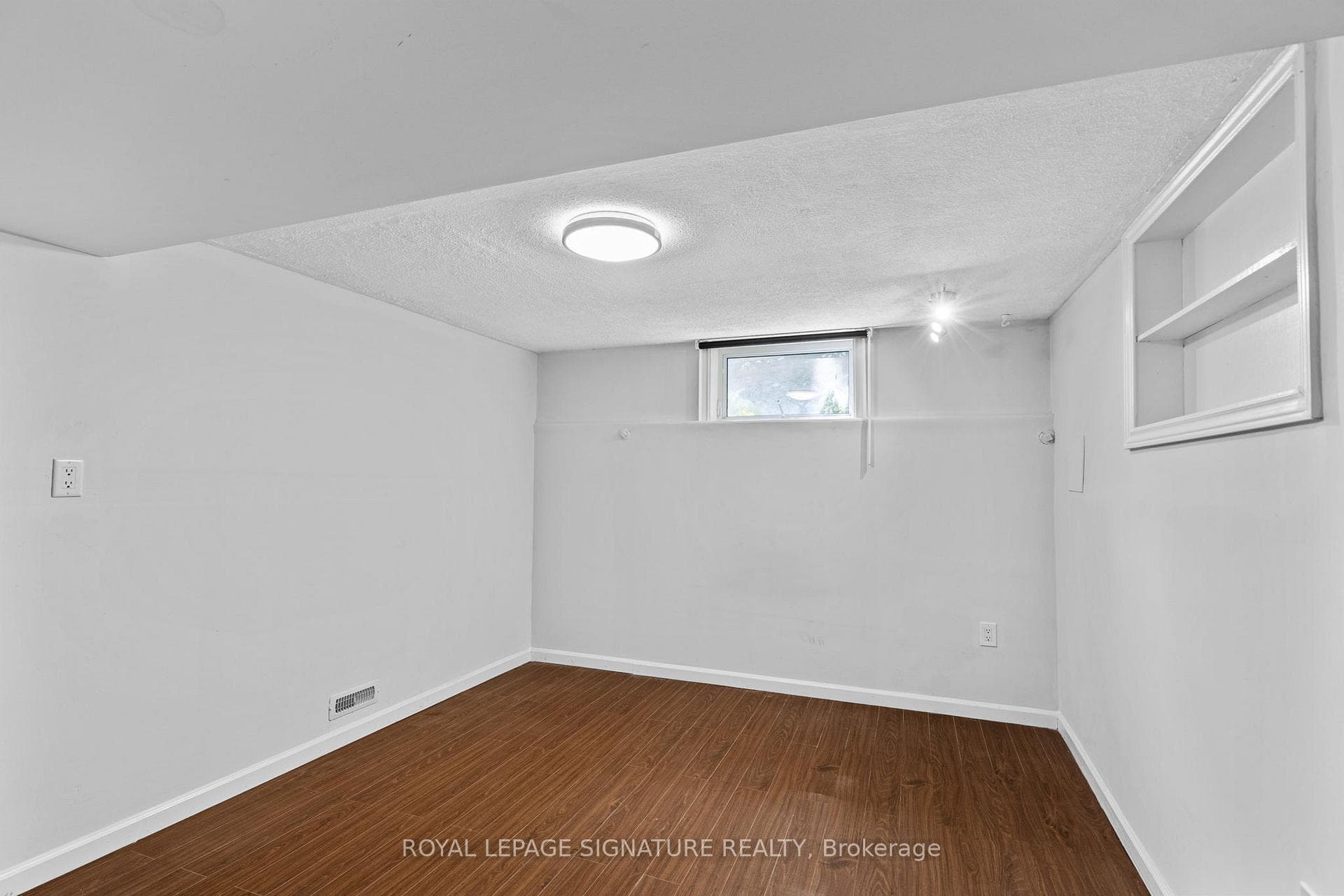 72 Perry Street Unit Bsmt photo 10