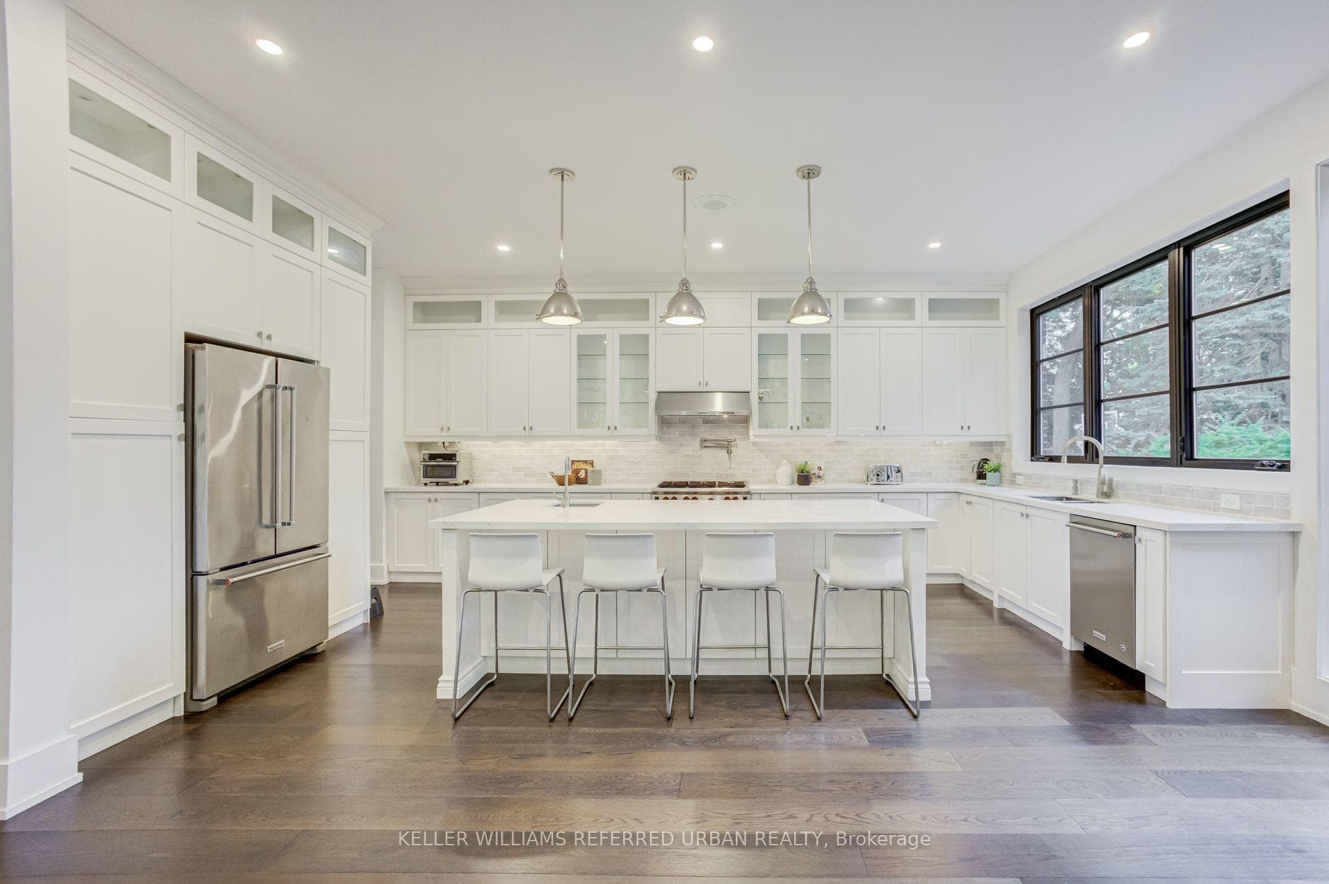 57 Ambleside Avenue photo 11